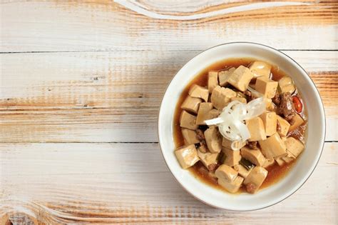  Mapo Tofu: Ylellisen mausteinen palojen riemastuttava mysteeri!